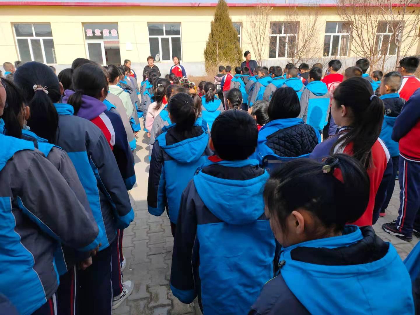 五原县丰裕中心校